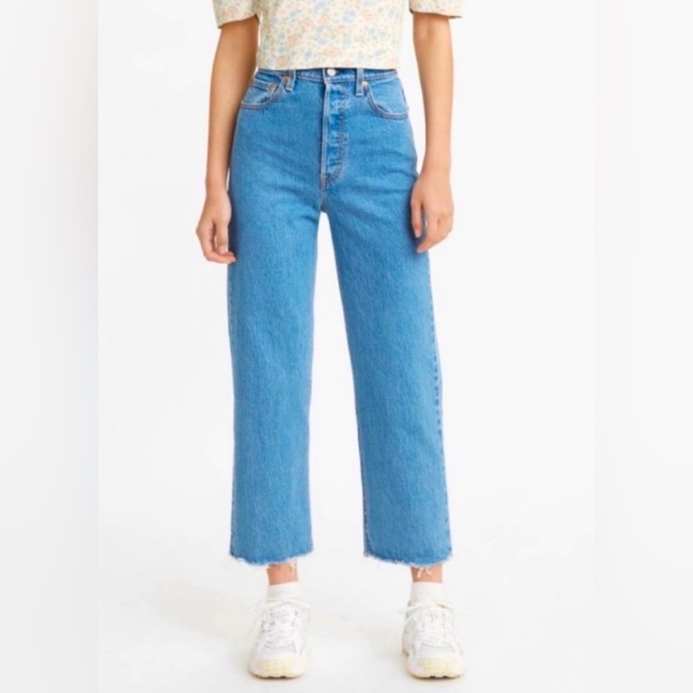 Levis Ribcage Straight Ankle